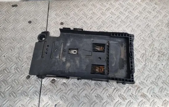 Ford Mondeo MK IV Battery tray 6G9110723A D2L4A