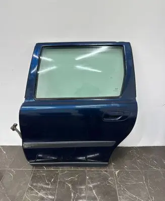 Volvo V70 Rear door