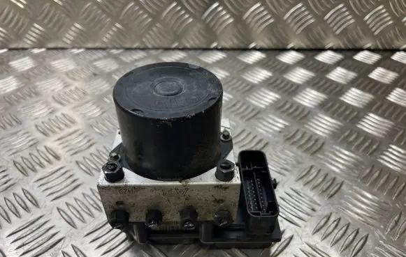 Volkswagen Polo IV 9N3 ABS Pump 0265231712