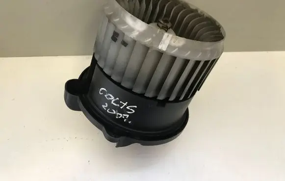 Mitsubishi Colt Heater fan/blower 1736006902