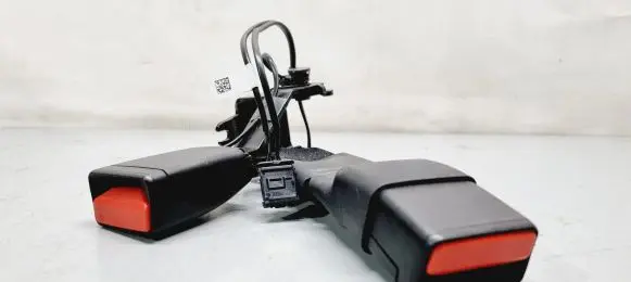 Citroen DS7 Crossback Rear seatbelt buckle 98258416XT