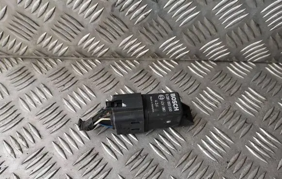 Honda Accord Glow plug pre-heat relay 0281003030