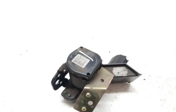 Volvo V40 Middle seatbelt (rear) 570184000J