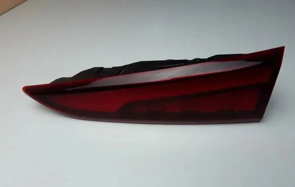 Hyundai Kona I Tailgate rear/tail lights 92404J9600