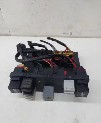 Volkswagen PASSAT B6 Comfort/convenience module 3C0937049H F005V00529 H37S1301