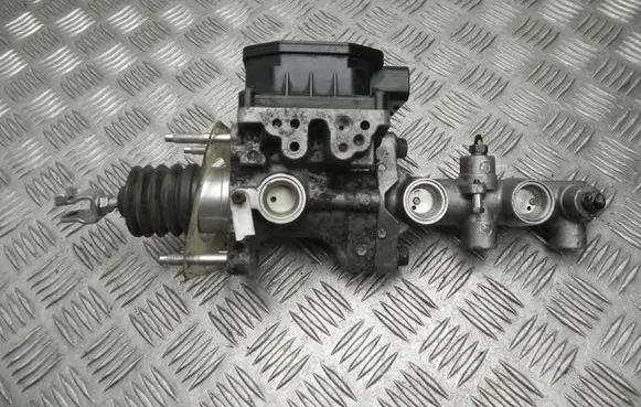 Honda Civic Master brake cylinder SNCE5