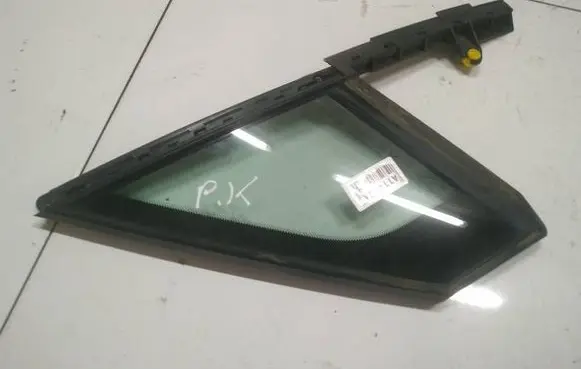 Citroen C5 Front door vent window glass four-door AS2