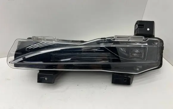Tesla Model S Front fog light 156371000A 1563710-00-a 310721A