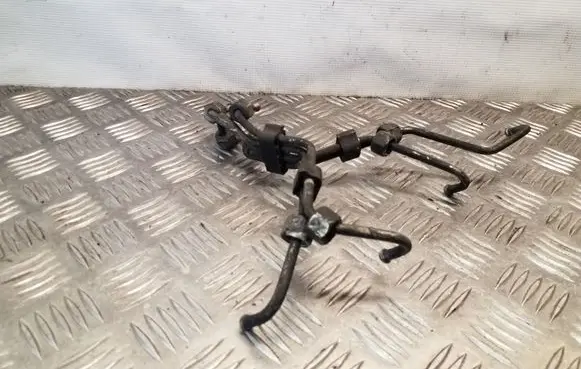 Audi 80 90 S2 B4 Fuel injector supply line/pipe 