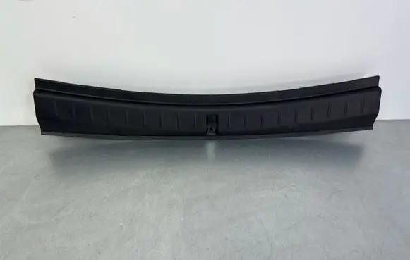 BMW 2 F46 Trunk/boot sill cover protection 7327008