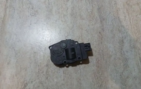 BMW X1 E84 Air flap motor/actuator EFB432