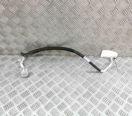 Peugeot 3008 III Air conditioning (A/C) pipe/hose 9842111180