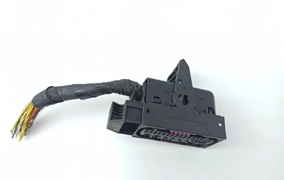 Mercedes-Benz Vito Viano W639 ABS module connector plug 1928404082