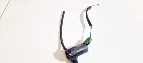 Mitsubishi Colt Windscreen/windshield washer pump