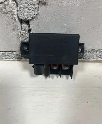 Mercedes-Benz E W211 Charging relay A0025426419