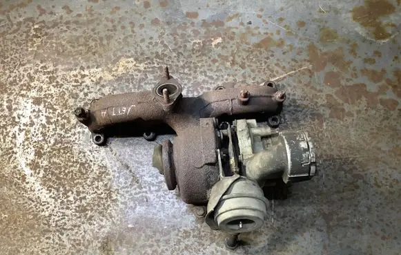 Volkswagen Jetta V Turbo 7518512 G940382530162
