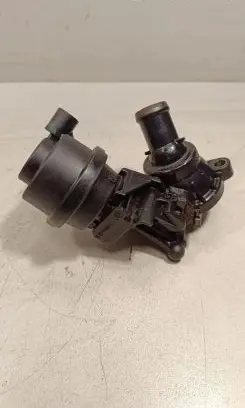 Audi Q7 4L Engine coolant pipe/hose 059121737