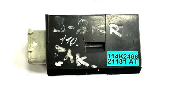 BMW 7 E38 Front door lock 67118352165 8352165