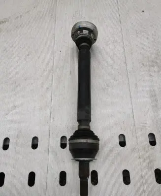Chevrolet Corvette C7 Rear driveshaft 84309455