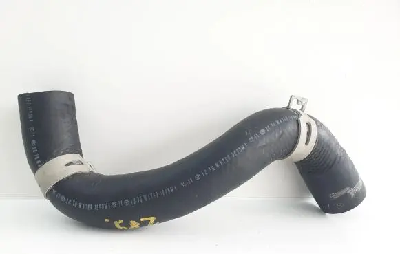 Toyota RAV 4 (XA50) Engine coolant pipe/hose