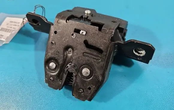 Opel Insignia B Tailgate/trunk/boot lock/catch/latch 13509599 IMPRK1611532