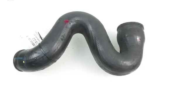 Volkswagen PASSAT B5 Intercooler hose/pipe 8D0145828C