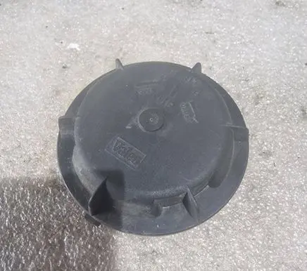 Renault Megane II Headlight/headlamp dust cover 89001811
