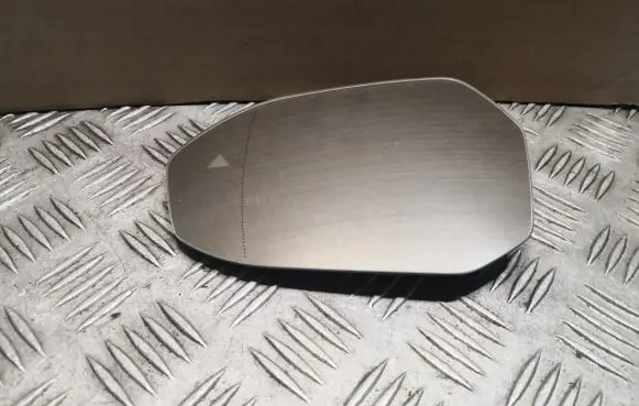 BMW 7 G70 Wing mirror glass 51165A24388 A24388