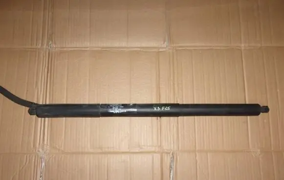 BMW X3 F25 Tailgate strut 7432741