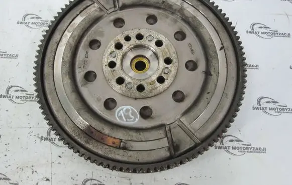 Hyundai ix35 Dual mass flywheel 23200-2A862