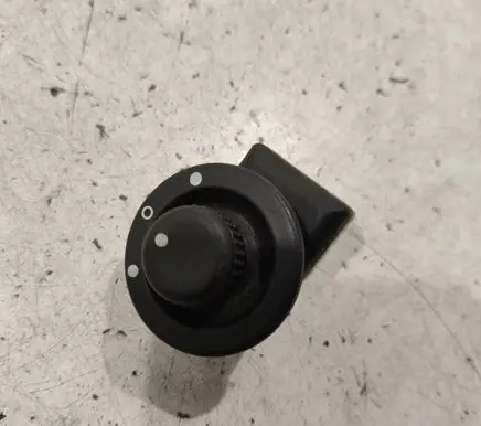 Renault Scenic II - Grand scenic II Wing mirror control module 8200002442A