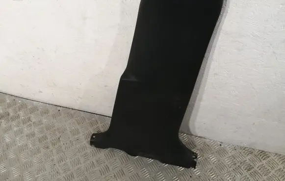 Toyota Avensis T270 (B) pillar trim (bottom) 6241305040