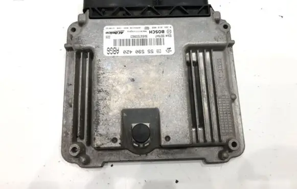 Opel Insignia A Engine control unit/module ECU 555904200281019088