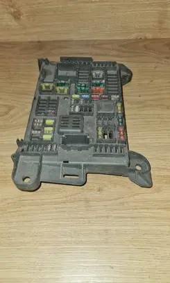 BMW X5 E70 Fuse module B010105300
