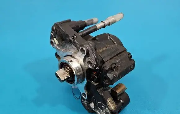 Citroen DS5 Fuel injection high pressure pump 9424A050A IMPRK1582233