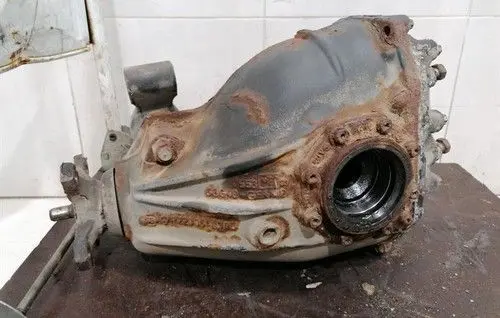 Maybach 57/62 Rear differential/diff mount bracket A2403501714