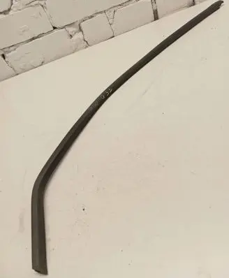 Volkswagen Transporter - Caravelle T5 Rubber seal front coupe door window 
