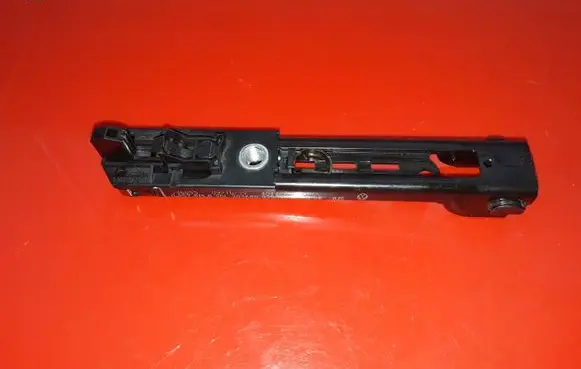 Volkswagen PASSAT B7 Seat belt adjustment motor 1T0857819B SDL203680 93909000000