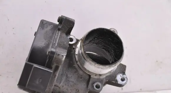 Volkswagen Golf VI Throttle valve 03L128063J