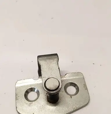 Opel Zafira B Front door lock loop/hook striker 6608