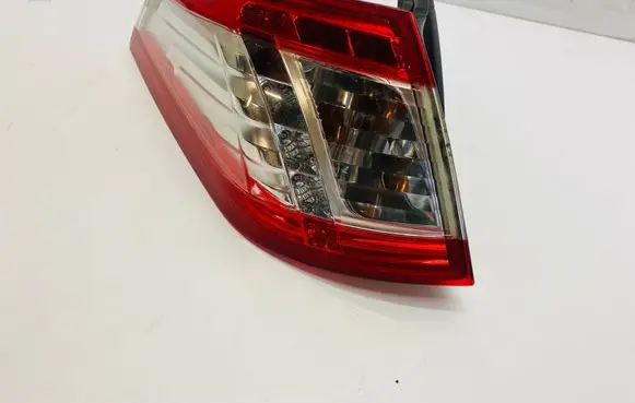 Peugeot 508 Rear/tail lights 9686779580