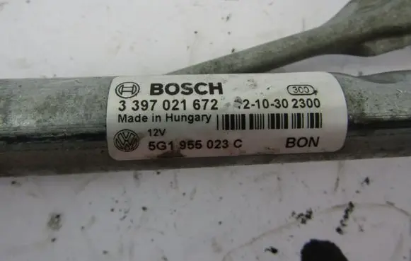 Volkswagen Golf VI Front wiper linkage 5G1955023C