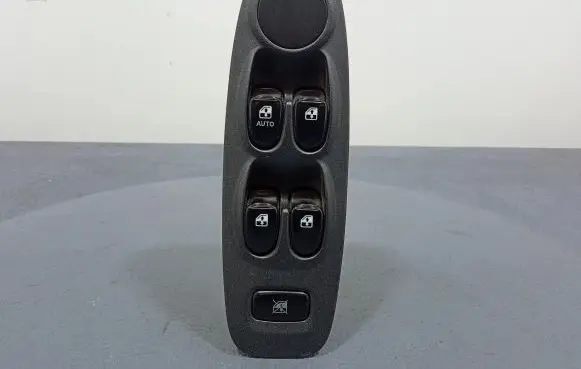 Hyundai Accent Electric window control switch