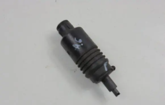Audi A6 S6 C4 4A Windscreen/windshield washer pump 4A0955651