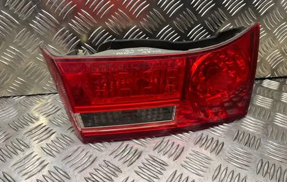 Honda Accord Tailgate rear/tail lights P8129