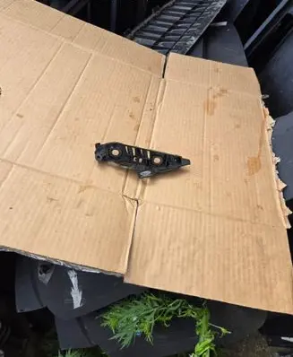 Volkswagen PASSAT B8 Front bumper mounting bracket 3G0807050