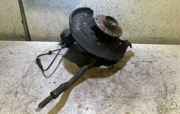 Nissan Qashqai Front wheel hub