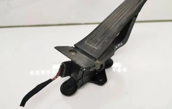 KIA Soul Accelerator throttle pedal 351902GDC0 32700B2120 72388