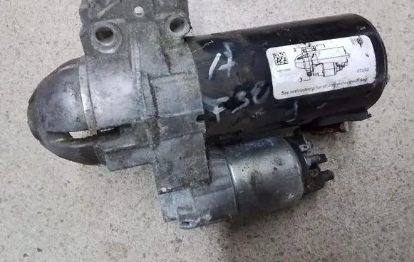 BMW 3 F30 F35 F31 Starter motor 8570238