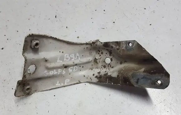 Volkswagen Golf VI Fender mounting bracket 
